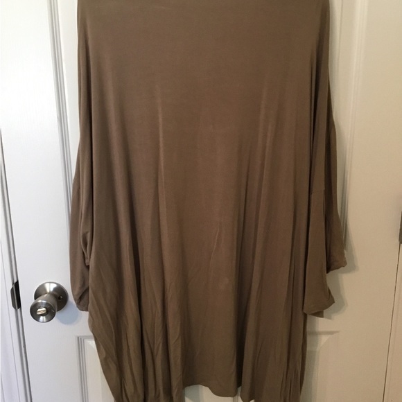 LANE BRYANT KIMONO - Picture 2 of 3